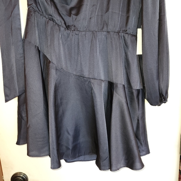 NWT ASTR The Label Satin Scarf One Shoulder Mini Dress Size L Side Zip Midnight - Picture 6 of 10